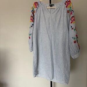 Chelsea & Theodore Embroidered Linen Blend Tunic Top Small Anthropologie Style